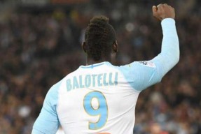 mk直播费德勒超级挚友之夜表演赛